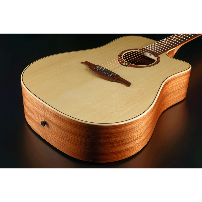 Dreadnought Cutaway Natural